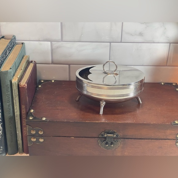 Antique Walker & Hall Non-Stain Silver Plated Moustache Pedestal Spoon Warmer - Picture 2 of 13